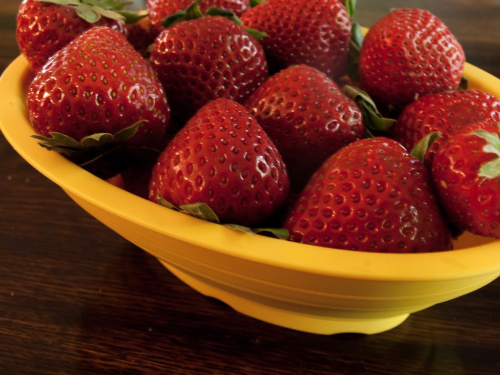 fresh strawberries for strawberry shortcake cupcakes